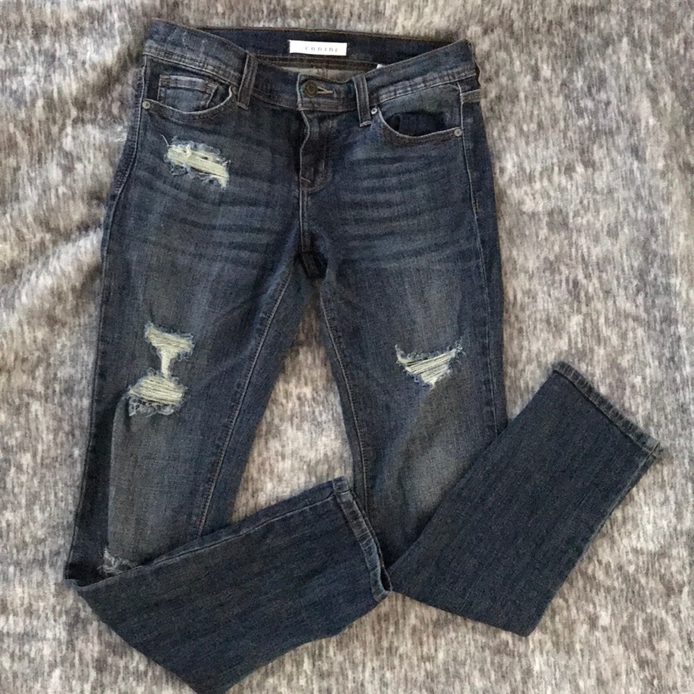 Skinny distressed crop jeans